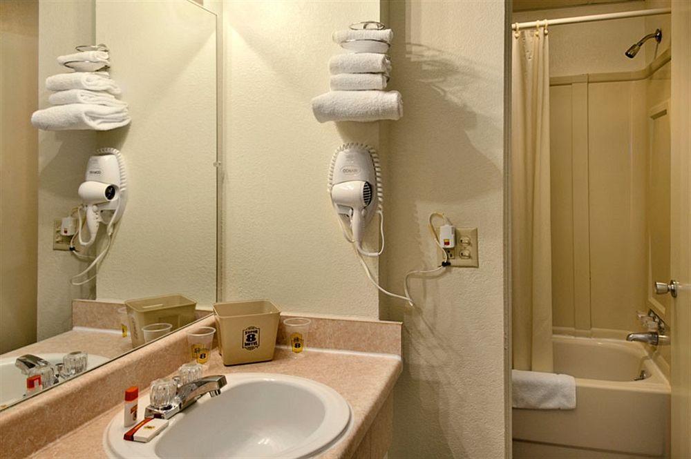 Peoria Inn Тълса Екстериор снимка